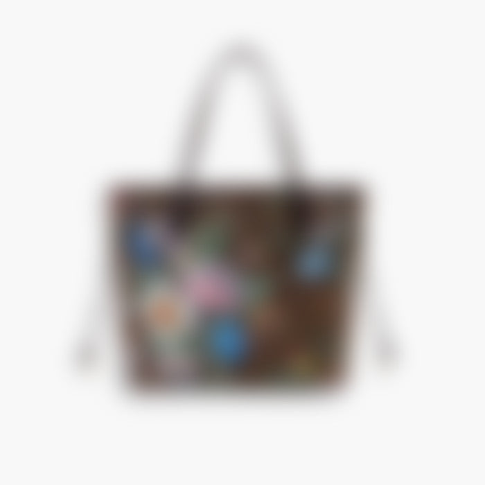 Grand Shopper 31 – Signature Leather | Signature Hardware