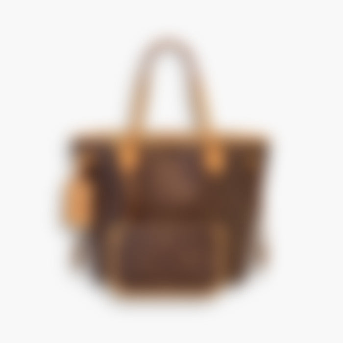 Grand Shopper 31 – Signature Leather | Signature Hardware