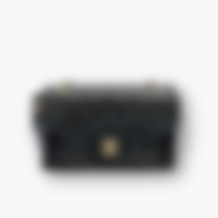 Signature Flap 28 – Black Leather | Silver Hardware