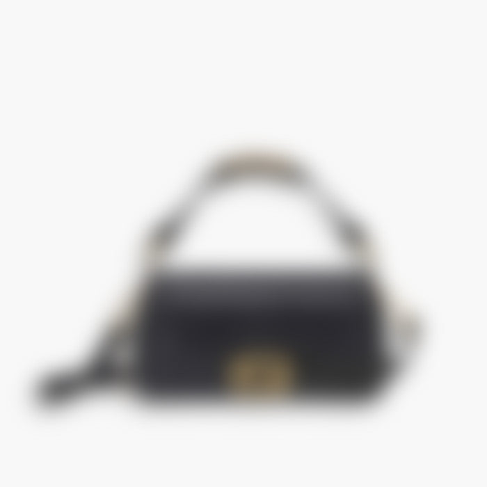 Underarm Flap 25 – Black Leather | Silver Hardware
